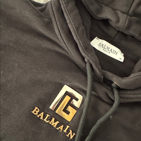 Balmain hoodie unisex size S-M PRE-OWNED - Picture 2 of 3